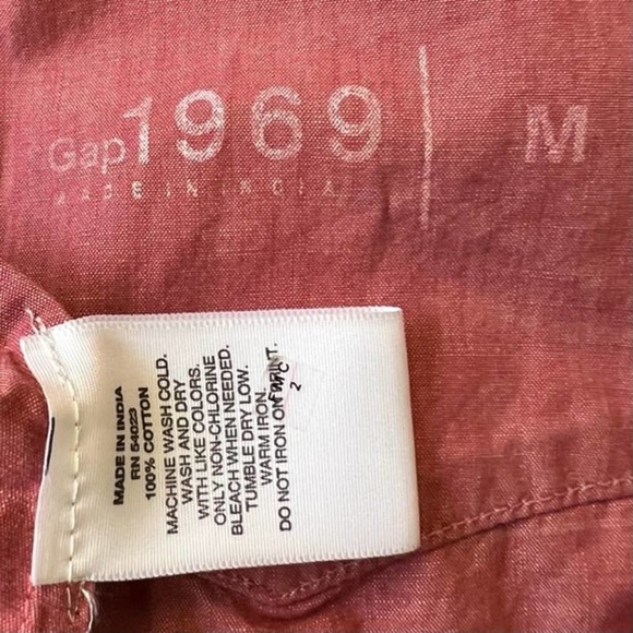 GAP 1969 VINTAGE RED WESTERN BLOUSE PEARL SNAPS SIZE MEDIUM - Picture 8 of 8
